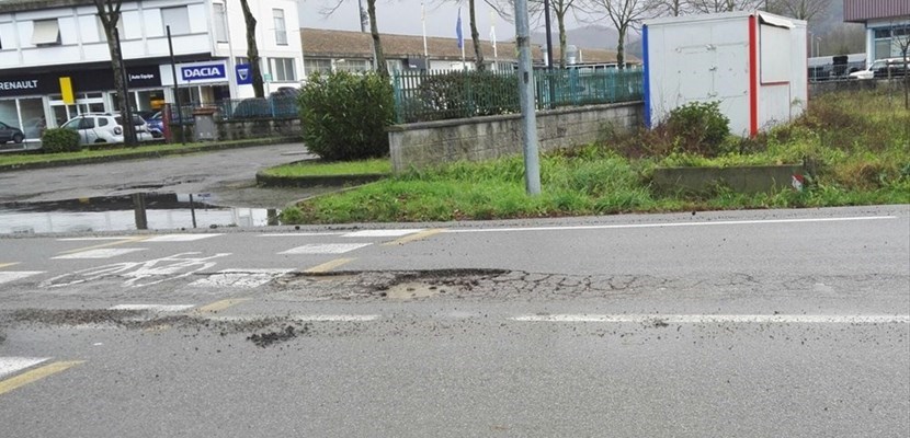 La buca in Viale Giovanni XXIII