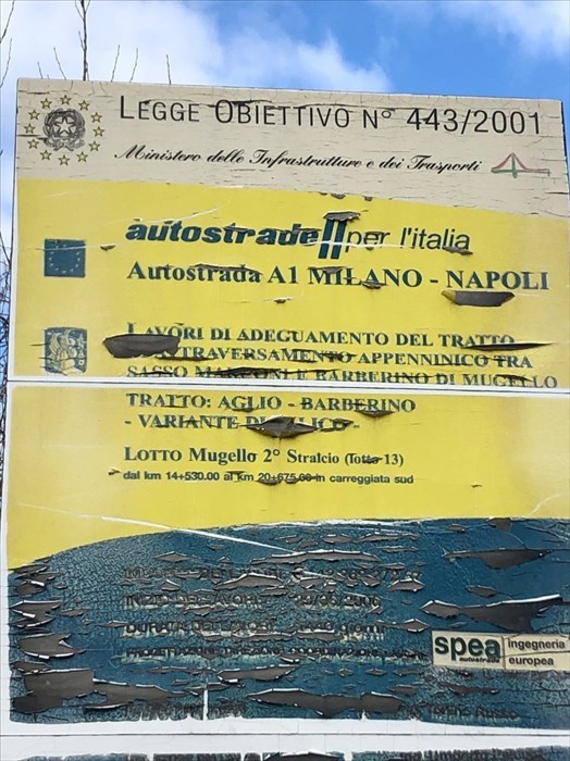 Il cartello del cantiere