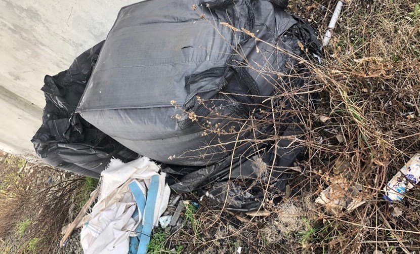 Rifiuti abbandonati. Foto di repertorio