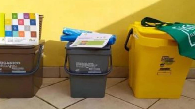 i bidoncini del porta a porta