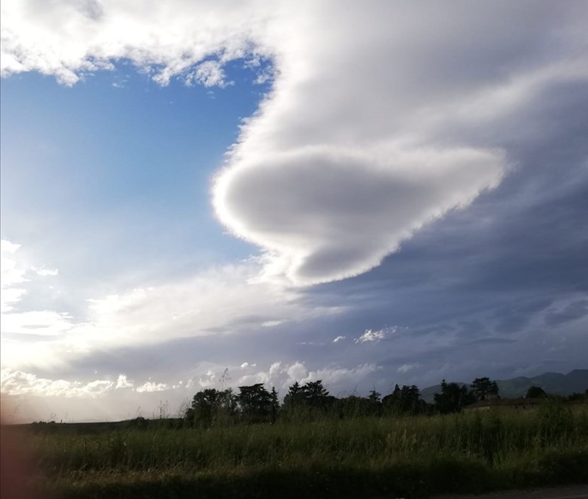 Giochi di nuvole in cielo. Foto del giorno di OK!Mugello