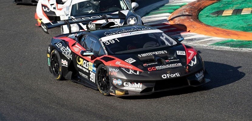 Max Mugelli in pista