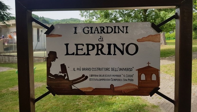 La targa ai giardini di Sant'Agata