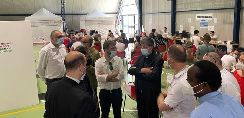 Il Cardinale Betori durante la visita