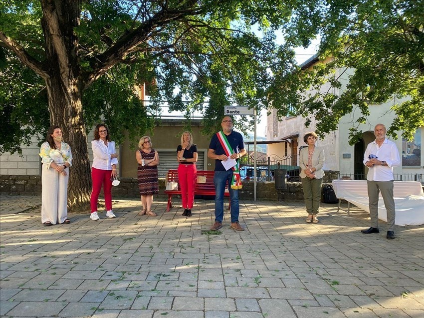 La panchina arcobaleno a Vicchio