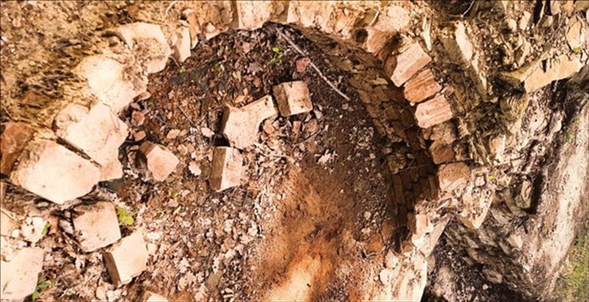 Ampinana-resti di forno a cupola medievale