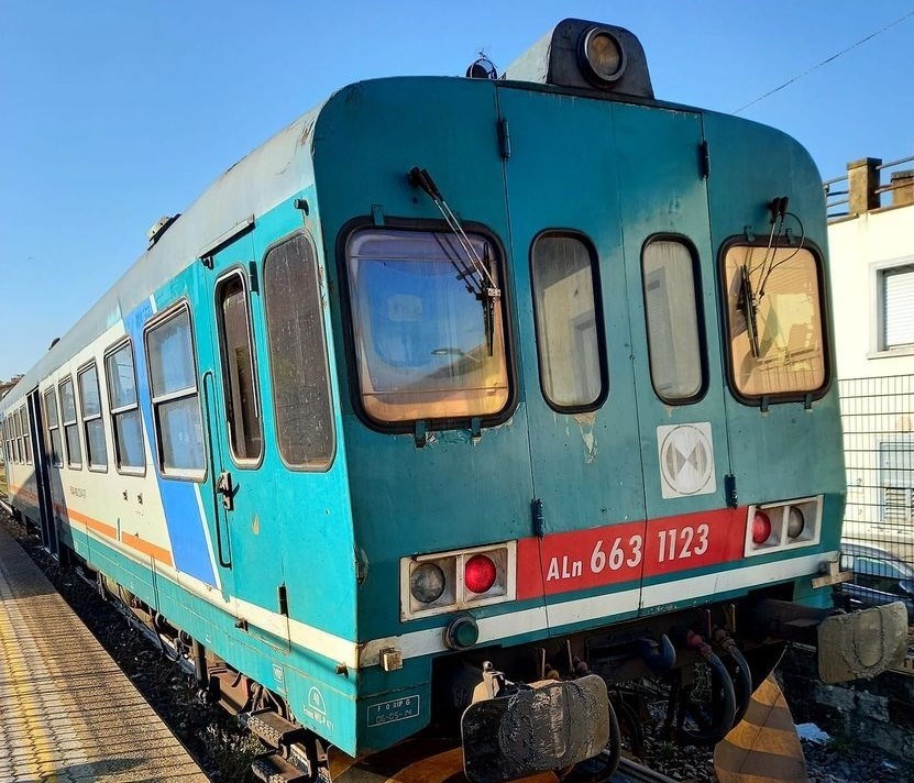 Treno pendolari in partenza da Borgo nei giorni scorsi