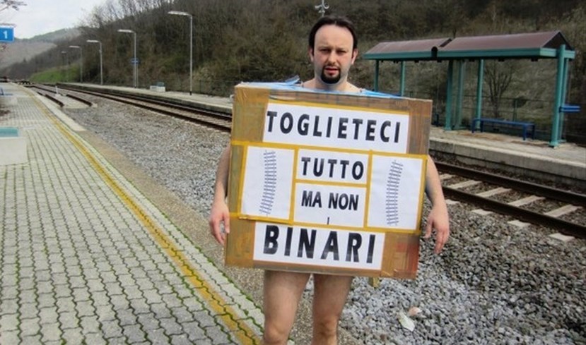 Paolo Omoboni quando, da pendolare, mise in scena la protesta