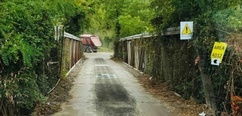 Uno dei camion tornati nel cantiere de La Ruzza