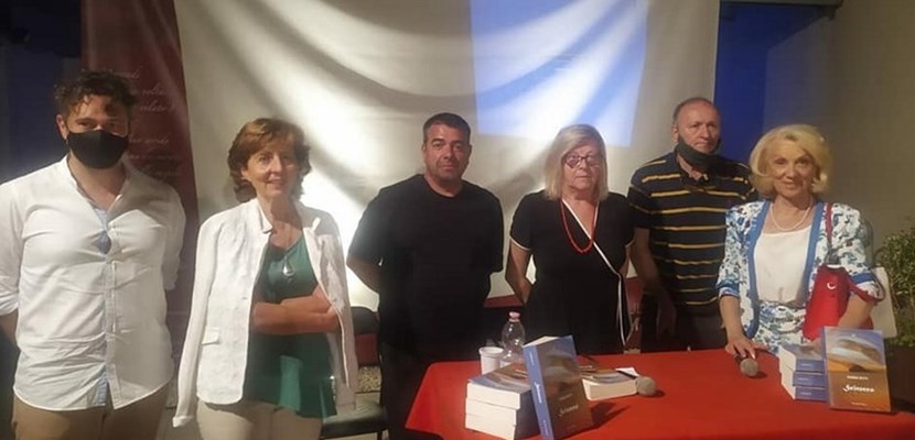 Scirocco. La presentazione