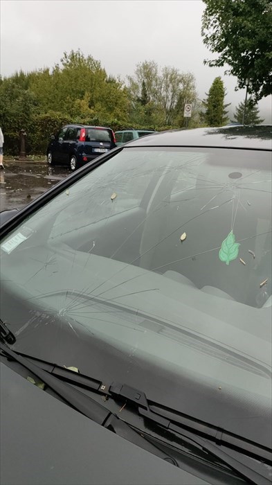 Danni alle auto segnalate da nostri lettori di Polcanto