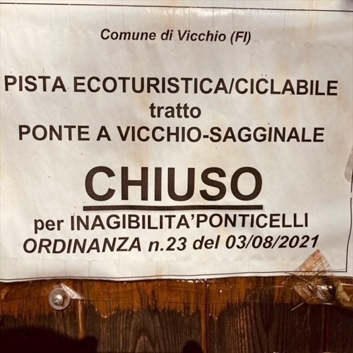 Altro cartello, questo senza data di apertura