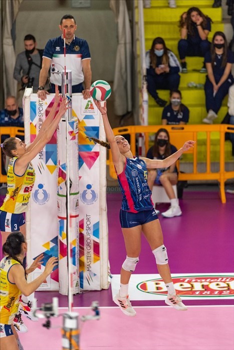 La palleggiatrice della Savino Del Bene Scandicci Ofelia Malinov (5).