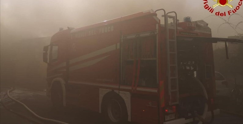 incendio in corso. Foto di repertorio