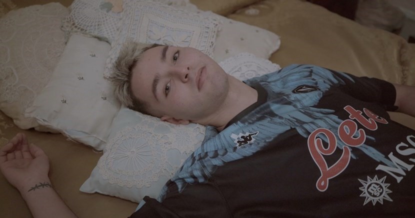 Sedili in Plastica. Il nuovo singolo di ""Documentiprego"","",""2