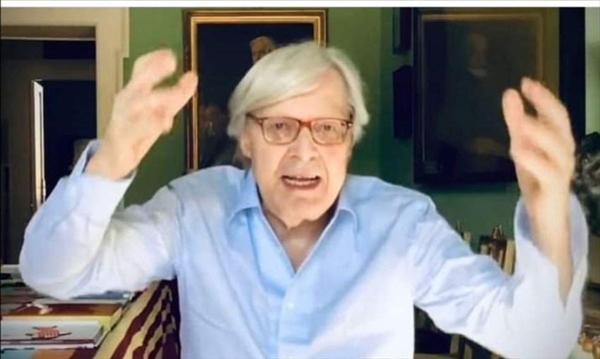 Vittorio Sgarbi nel video