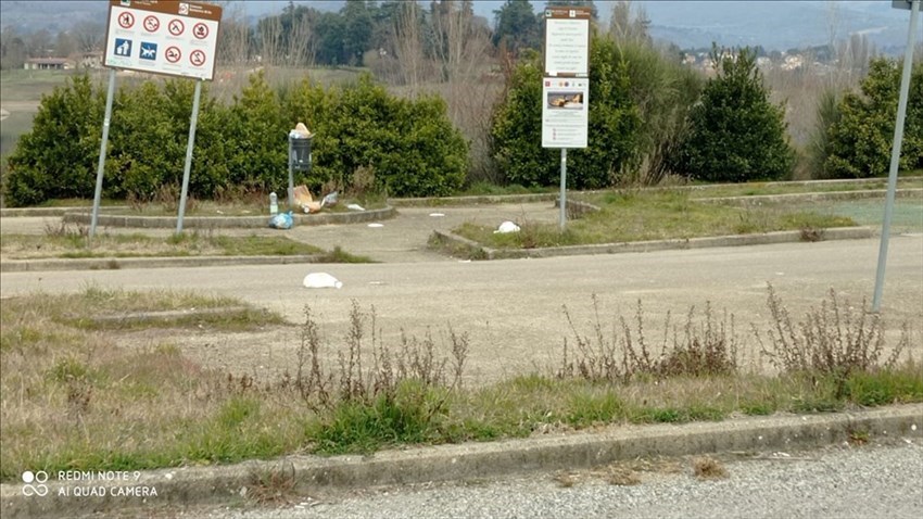 Le foto dei rifiuti a Barberino