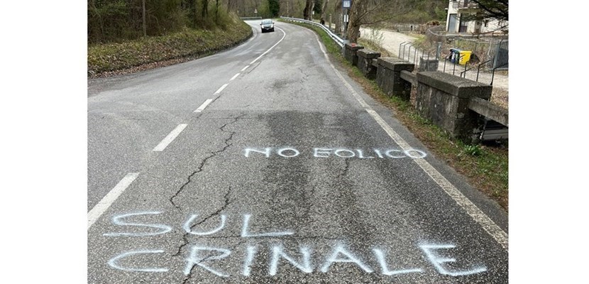 La scritta apparsa sul Muraglione