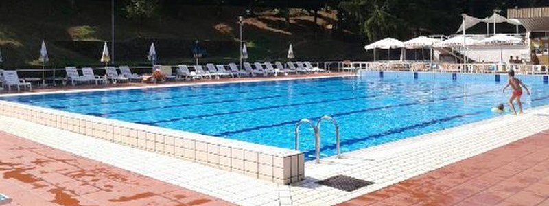 Piscina Marradi.