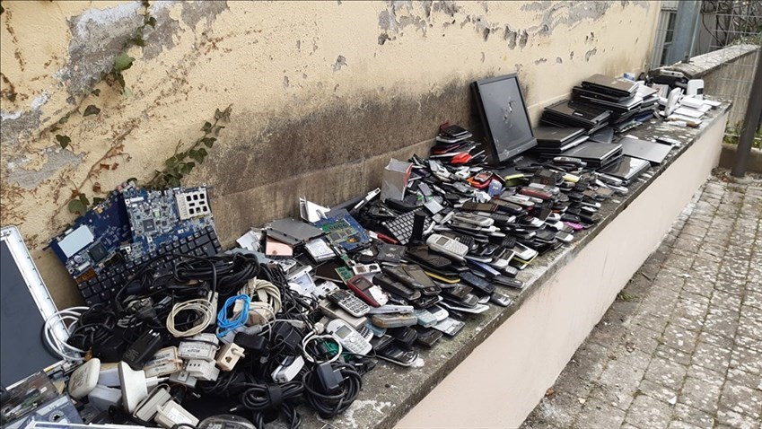 Gli apparecchi abbandonati