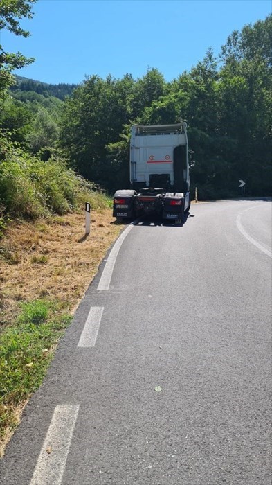 RImorchio si sgancia dalla motrice