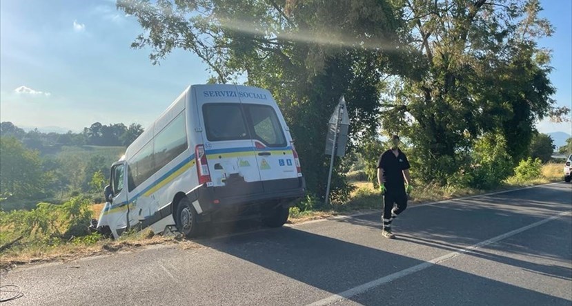 Il pulmino incidentato