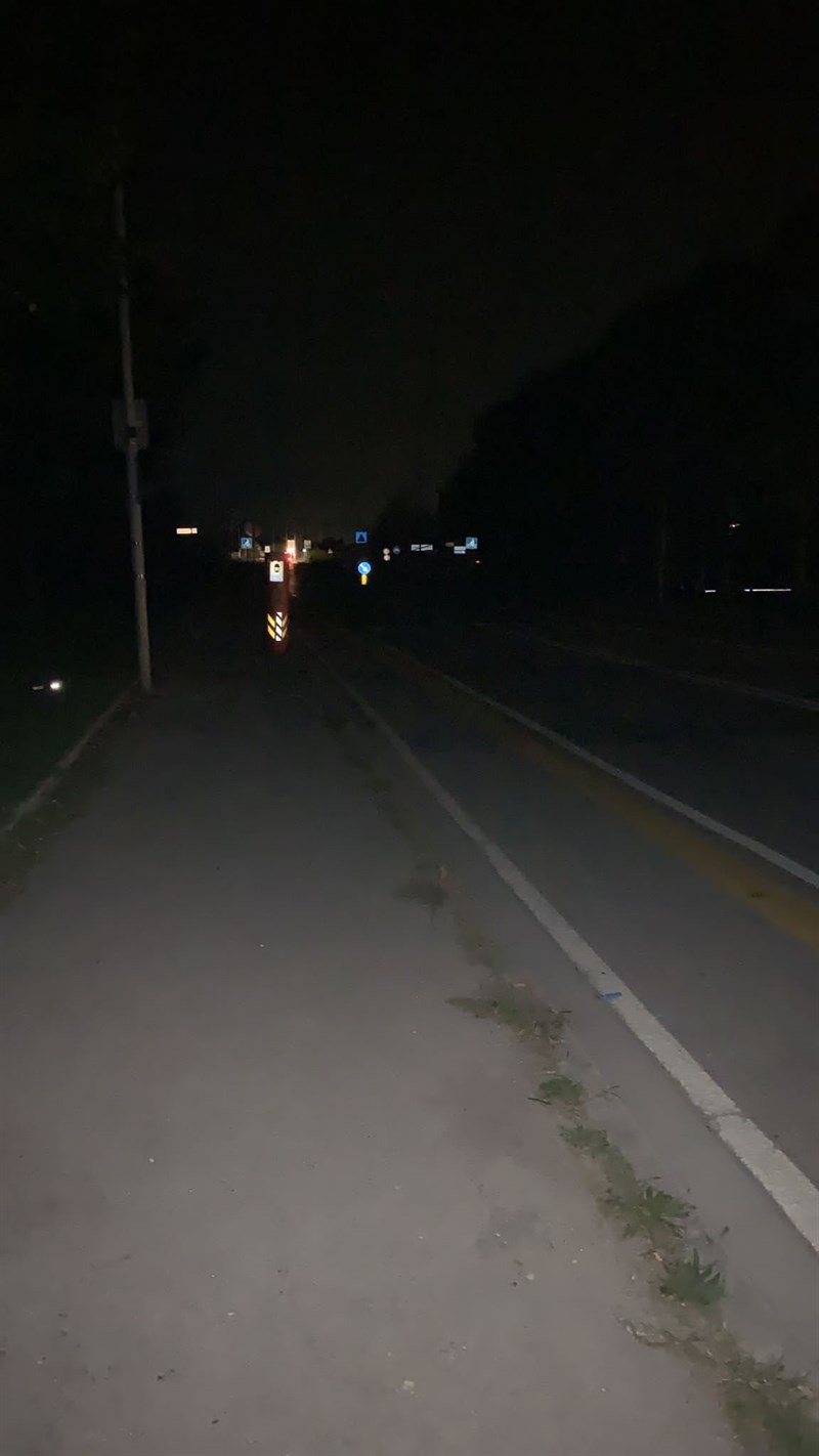 Luci spente in Viale Kennedy