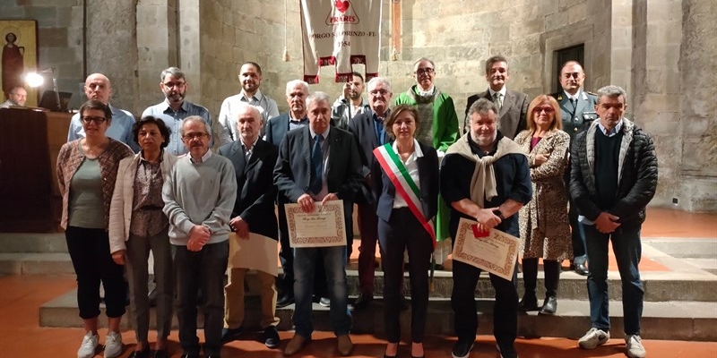 Foto di gruppo al termine della cerimonia. 