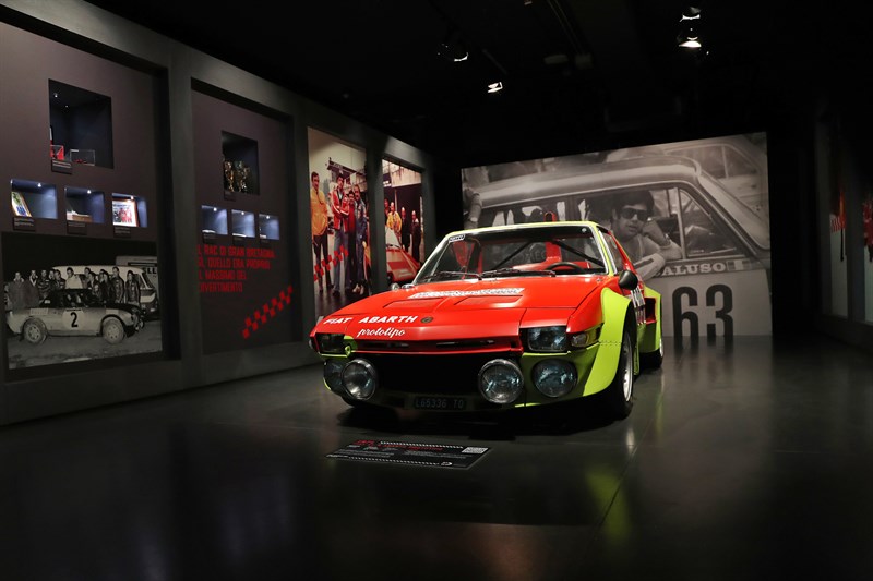 The golden age of rally limperdibile mostra delle auto da rally che ...
