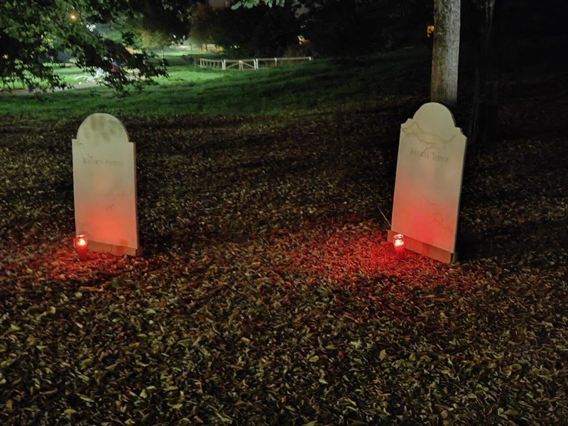 La passeggiata nel parco dei misteri