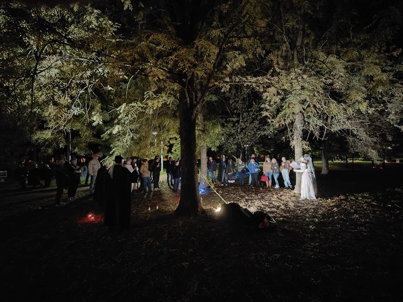 La passeggiata nel parco dei misteri