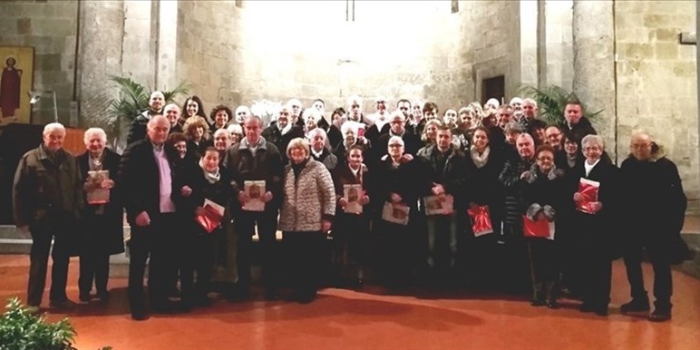 Una foto di sposi in un precedente ritrovo