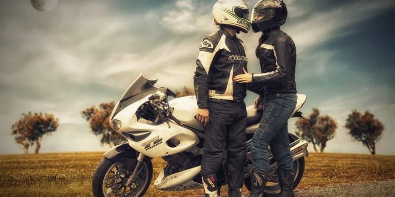 Amore & Moto