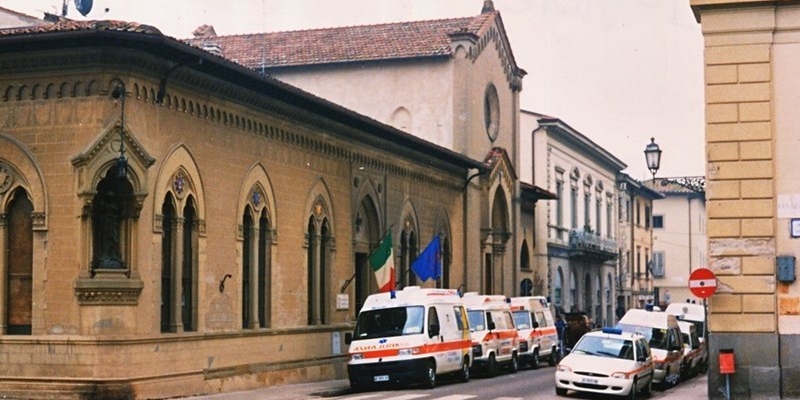 Alcuni mezzi della Misericordia di Borgo