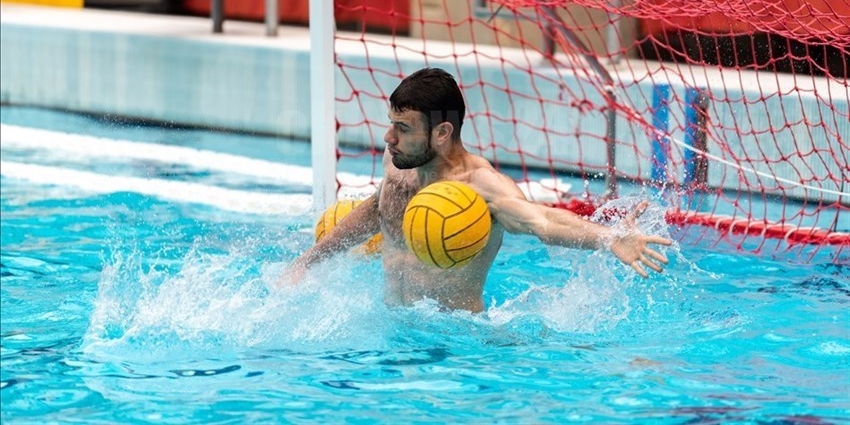 Il portiere della Rari Nantes Florentia Alessio Sammarco (13).