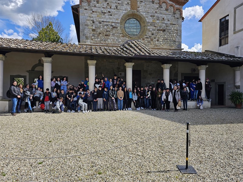 Davanti al Convento del Bosco ai Frati.