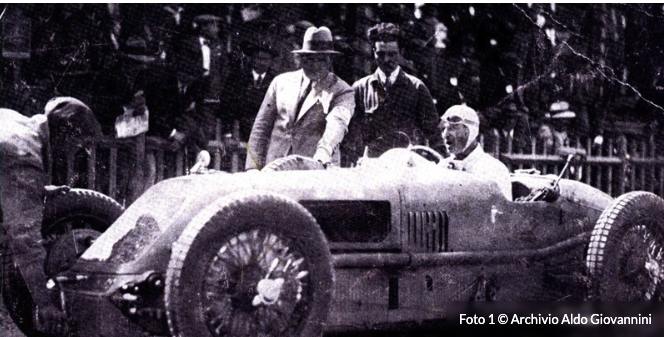 Anno 1925. La partenza di Emilio Materassi  al Circuito del Mugello, vinto dal pilota mugellano. 