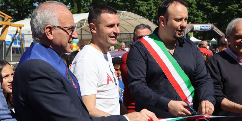 Il taglio del nastro