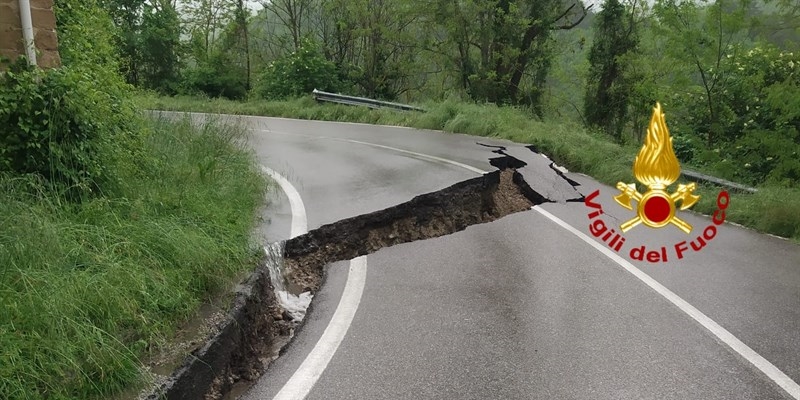 Frane e smottamenti isolano l’Alto Mugello