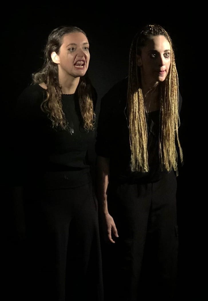 Dafne tinti e Giorgia Calandrini in Vajont 23