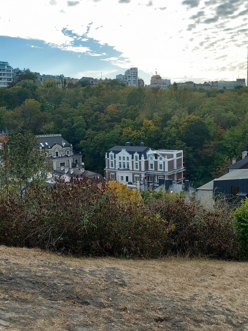 In giro per la periferia di Kyiv