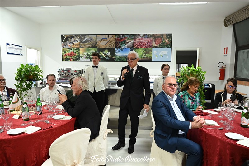 L’intervento di Renzo Bartoloni