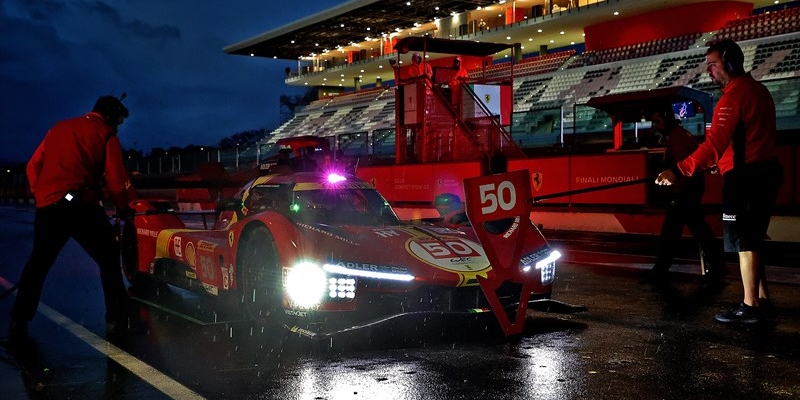 Ai nastri di partenza la 499P