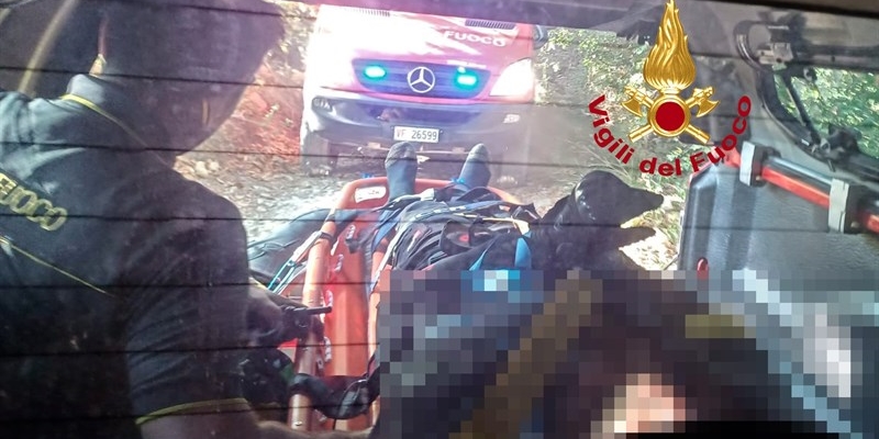 Soccorso al motociclista da parte dei Vigili del Fuoco