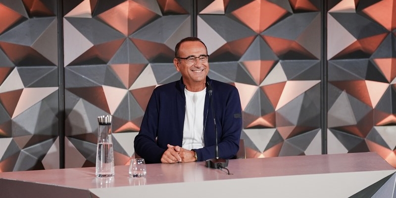 Carlo Conti in studio a ""La Conferenza Stampa"",""Rai