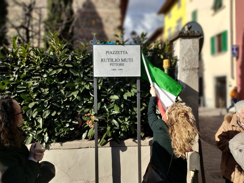 Lo scoprimento della targa toponomastica