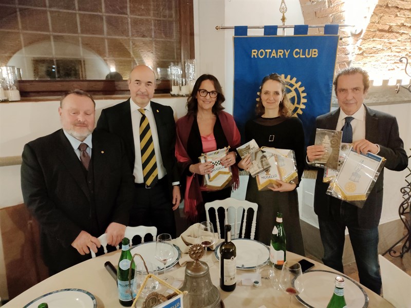 Da sinistra Andrea Barletti, dott. Pasquale Petrone, Assessore Sandra Pieri, dott.ssa Silvia Blaszczyk e il dott. Fabrizio Bandini.