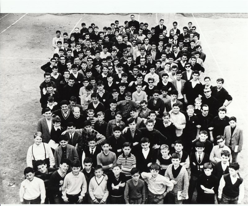 Una panoramica  degli ex allievi salesiani nell’Oratorio  dell’Istituto, giorni indimenticabili. (foto integrale)
