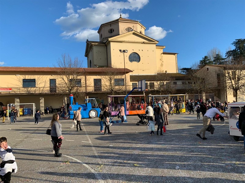 La silata dei carri al centro giovanile