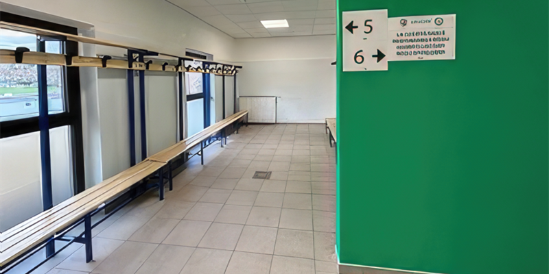 Gli spogliatoi della struttura